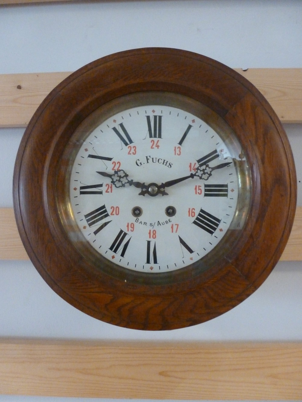 Schoolklokken te koop bij Tjitte Talsma in Friesland