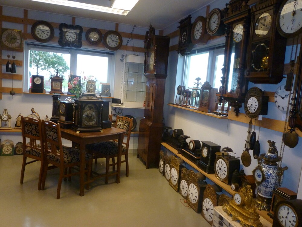 in Aldtsjerk meer pendules  te koop bij Tjitte Talsma in Friesland